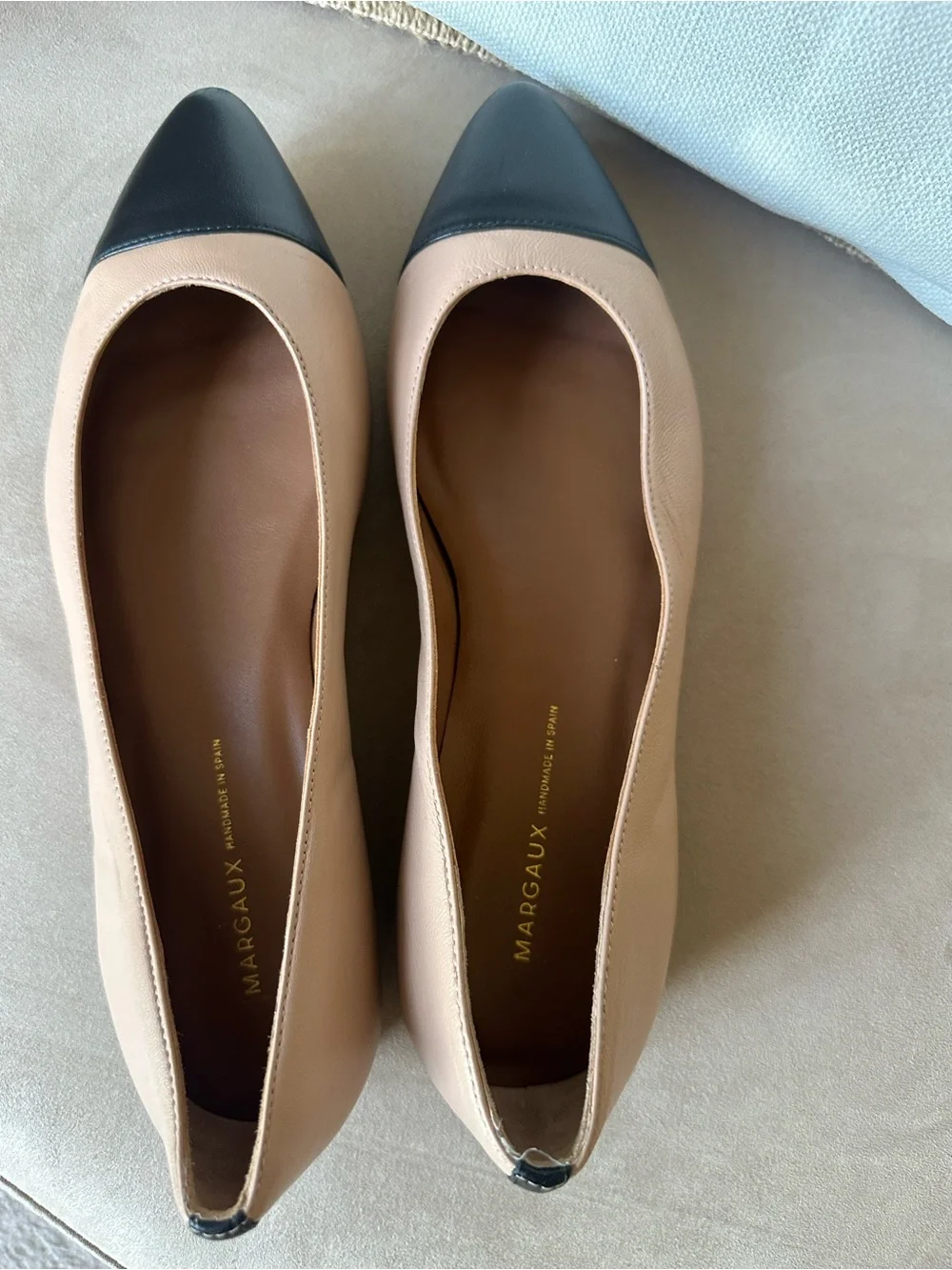 MARGAUX  THE POINTE FLATS